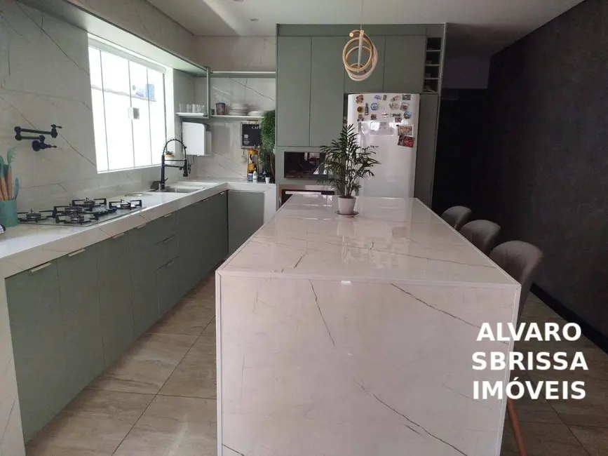 Casa com 2 quartos à venda, 175m2 em Praia Grande - SP - imagem 7 Foto 7 de Casa com 2 quartos à venda, 175m2 em Praia Grande - SP