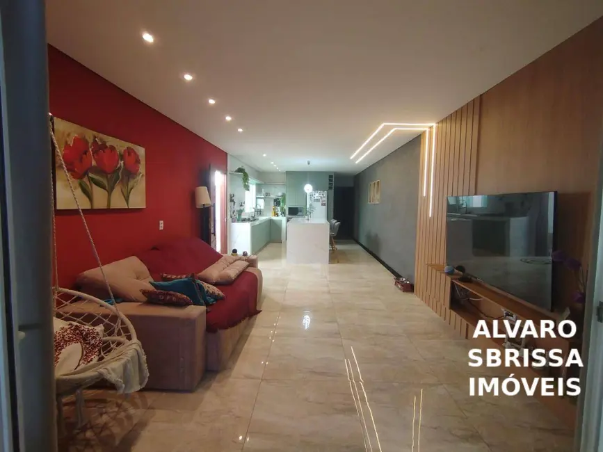 Foto 2 de Casa com 2 quartos à venda, 175m2 em Praia Grande - SP
