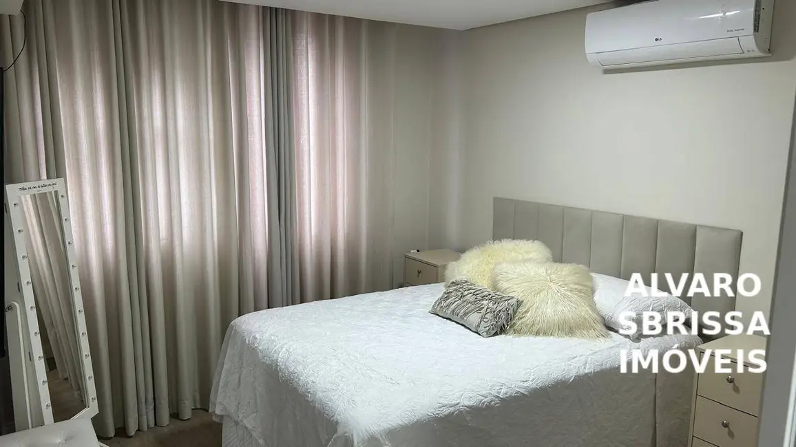 Foto 6 de Apartamento com 3 quartos à venda, 147m2 em Santos - SP