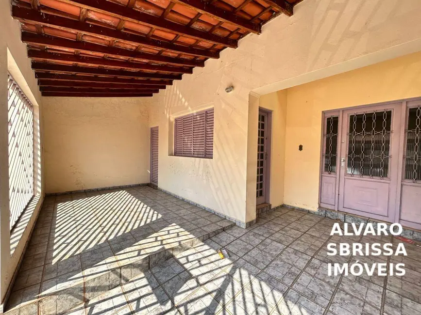 Foto 2 de Casa com 2 quartos à venda, 155m2 em Vila Gardiman, Itu - SP