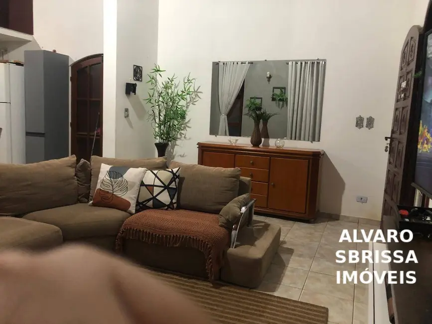 Foto 2 de Chácara com 3 quartos à venda, 2800m2 em Chácara Maracajás, Salto - SP
