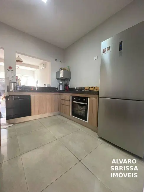 Foto 3 de Casa com 2 quartos à venda, 188m2 em Vila Gardiman, Itu - SP