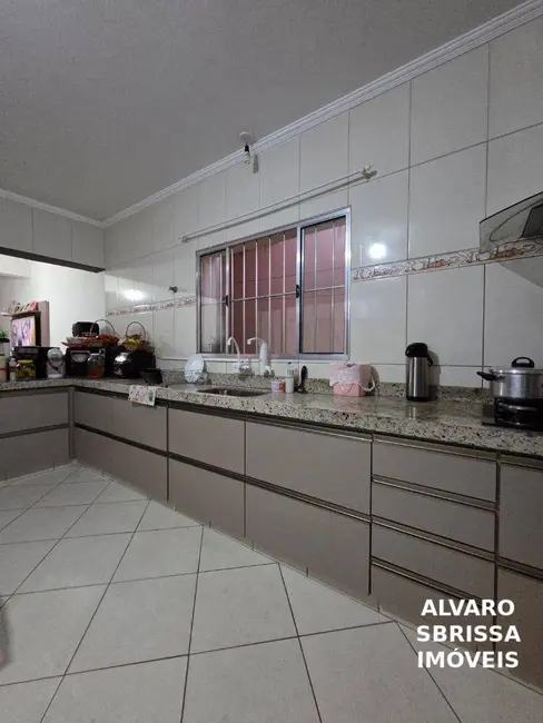 Casa com 2 quartos à venda, 250m2 em Parque das Indústrias, Itu - SP - imagem 4 Foto 4 de Casa com 2 quartos à venda, 250m2 em Parque das Indústrias, Itu - SP