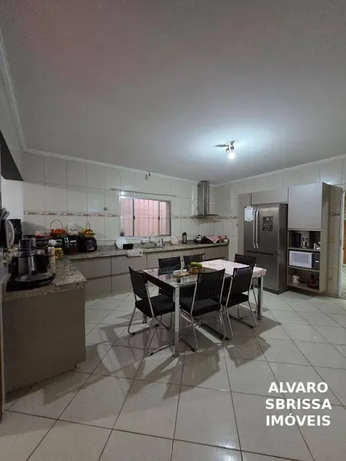 Casa com 2 quartos à venda, 250m2 em Parque das Indústrias, Itu - SP - imagem 3 Foto 3 de Casa com 2 quartos à venda, 250m2 em Parque das Indústrias, Itu - SP
