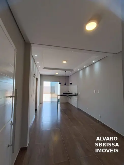 Foto 1 de Casa com 2 quartos à venda, 200m2 em Salto - SP