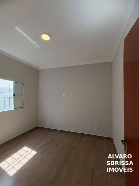 Foto 6 de Casa com 2 quartos à venda, 200m2 em Salto - SP