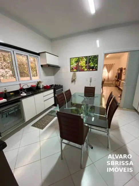 Casa de Condomínio com 3 quartos para alugar, 180m2 em Vila Cleto, Itu - SP - imagem 3 Foto 3 de Casa de Condomínio com 3 quartos para alugar, 180m2 em Vila Cleto, Itu - SP