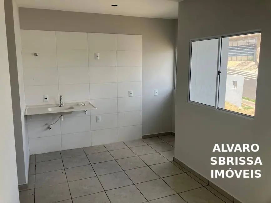 Foto 6 de Casa com 2 quartos à venda, 200m2 em Salto - SP