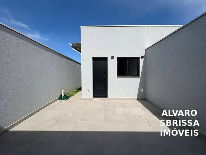 Foto 1 de Casa com 2 quartos à venda, 125m2 em Jardim São João, Salto - SP