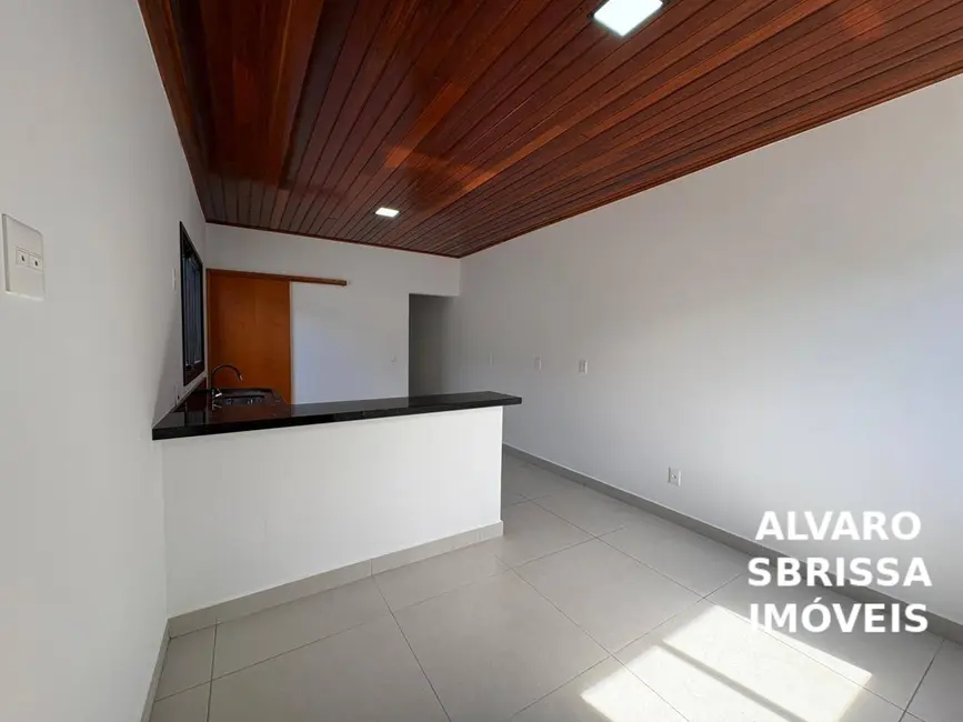 Foto 2 de Casa com 2 quartos à venda, 125m2 em Jardim São João, Salto - SP