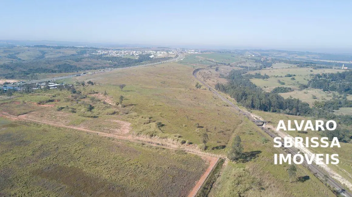 Foto 3 de Sala Comercial à venda, 246m2 em Chácara São João, Itu - SP