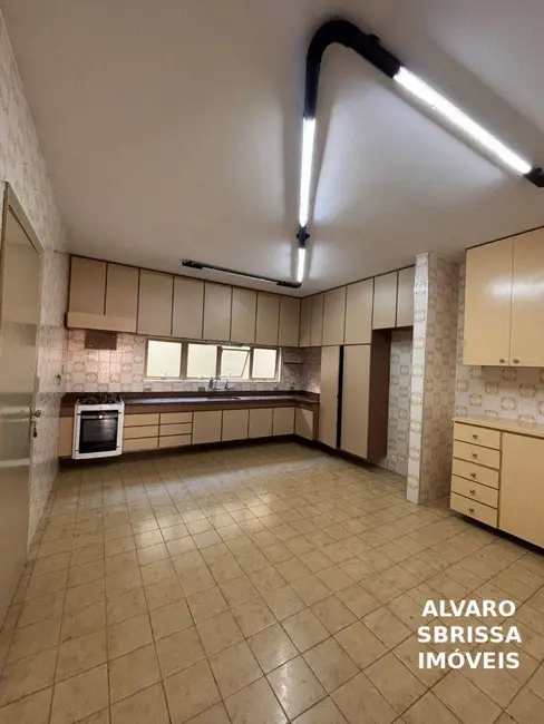 Casa com 4 quartos à venda, 160m2 em Centro, Salto - SP - imagem 1 Foto 1 de Casa com 4 quartos à venda, 160m2 em Centro, Salto - SP
