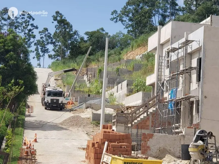 Foto 1 de Terreno / Lote à venda, 162m2 em Nova Iguacu - RJ