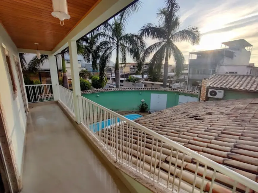 Casa com 4 quartos à venda, 315m2 em Santa Eugênia, Nova Iguacu - RJ - imagem 8 Foto 8 de Casa com 4 quartos à venda, 315m2 em Santa Eugênia, Nova Iguacu - RJ