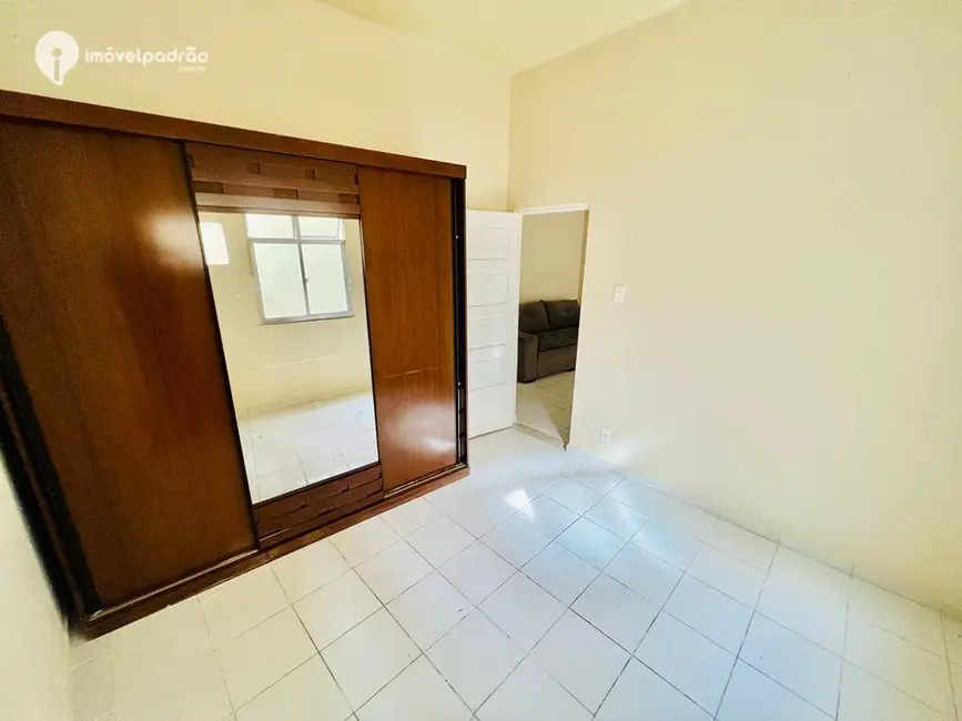 Foto 9 de Casa com 2 quartos para alugar, 40m2 em Caonze, Nova Iguacu - RJ