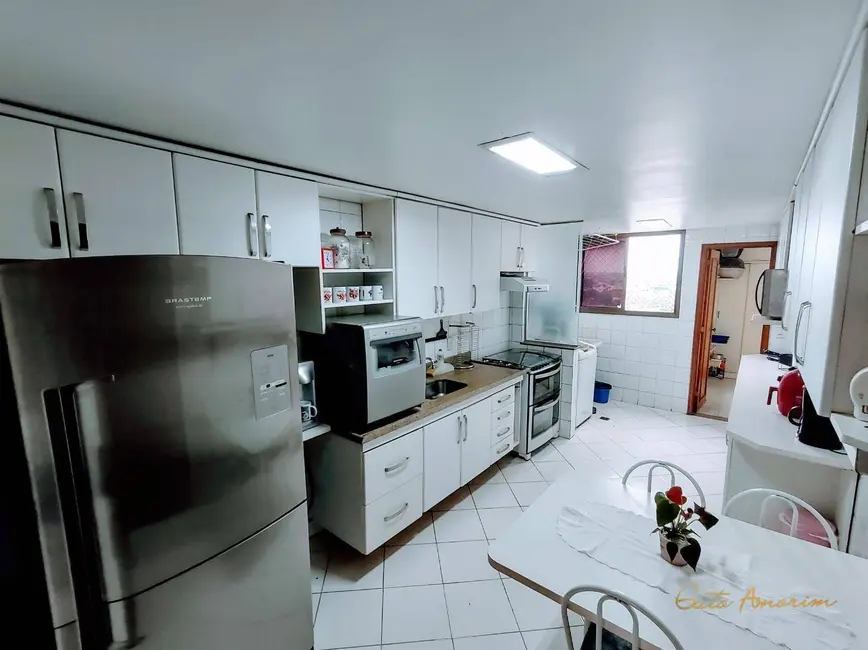 Apartamento com 3 quartos à venda, 168m2 em Caonze, Nova Iguacu - RJ - imagem 8 Foto 8 de Apartamento com 3 quartos à venda, 168m2 em Caonze, Nova Iguacu - RJ