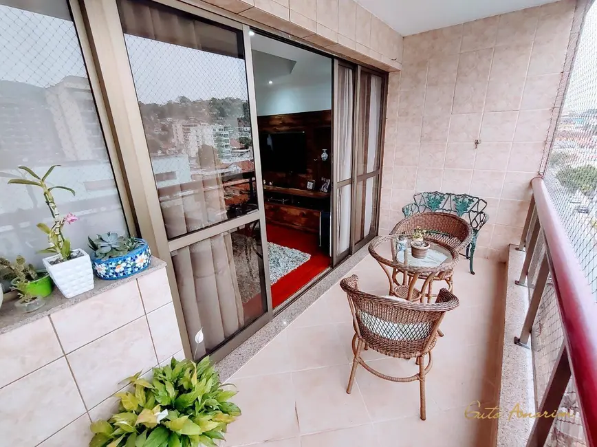 Foto 1 de Apartamento com 3 quartos à venda, 168m2 em Caonze, Nova Iguacu - RJ