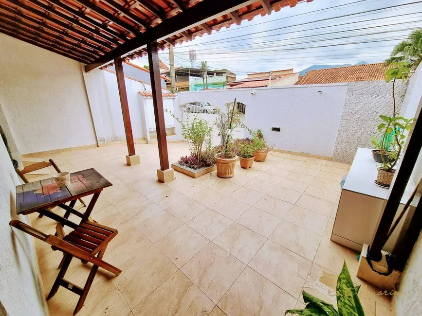 Casa com 3 quartos à venda, 200m2 em Jardim Continental, Nova Iguacu - RJ - imagem 8 Foto 8 de Casa com 3 quartos à venda, 200m2 em Jardim Continental, Nova Iguacu - RJ