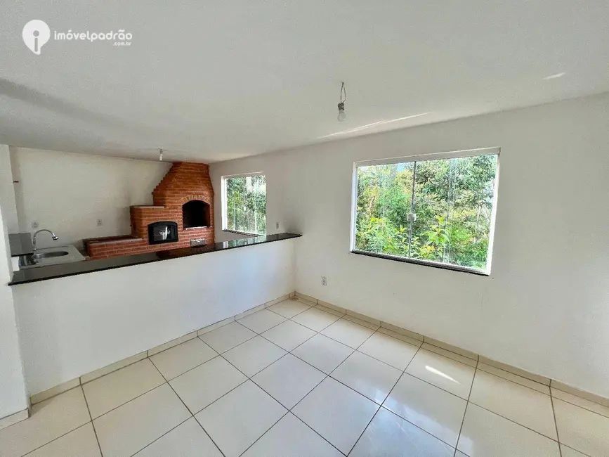Casa de Condomínio com 2 quartos à venda, 150m2 em Itatiaia - RJ - imagem 5 Foto 5 de Casa de Condomínio com 2 quartos à venda, 150m2 em Itatiaia - RJ