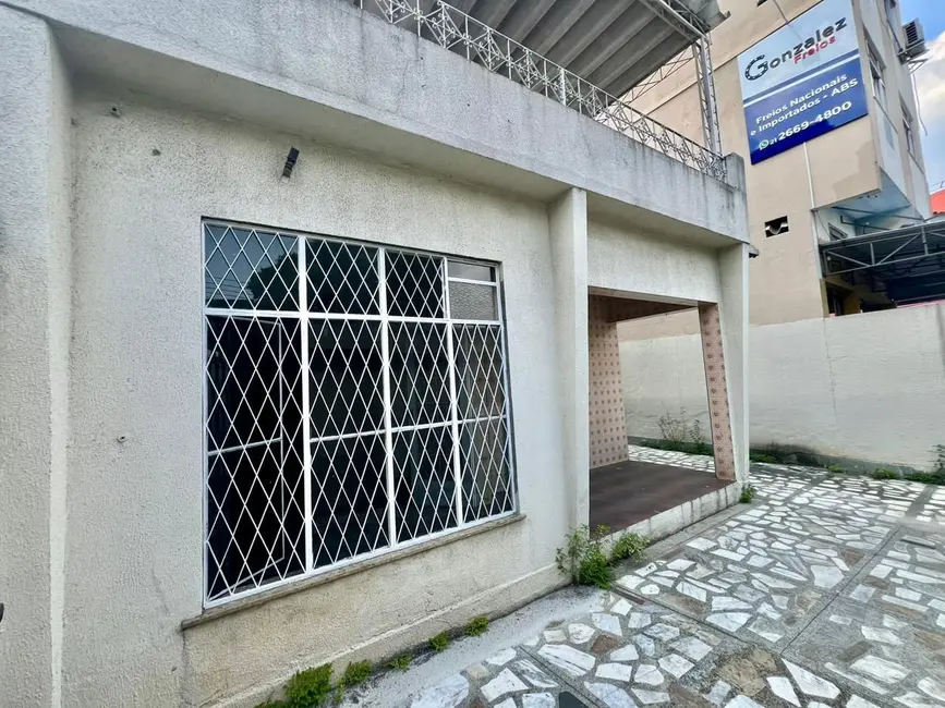 Foto 2 de Casa com 4 quartos para alugar, 216m2 em Centro, Nova Iguacu - RJ