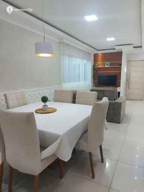 Casa com 3 quartos à venda, 170m2 em Nova Iguacu - RJ - imagem 4 Foto 4 de Casa com 3 quartos à venda, 170m2 em Nova Iguacu - RJ