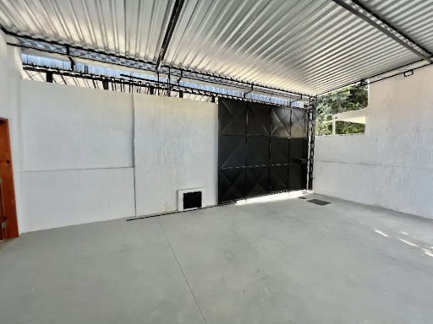 Armazém / Galpão à venda e para alugar, 200m2 em Alto da Posse, Nova Iguacu - RJ - imagem 3 Foto 3 de Armazém / Galpão à venda e para alugar, 200m2 em Alto da Posse, Nova Iguacu - RJ