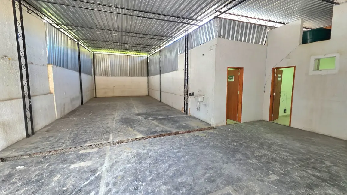 Armazém / Galpão à venda e para alugar, 200m2 em Alto da Posse, Nova Iguacu - RJ - imagem 6 Foto 6 de Armazém / Galpão à venda e para alugar, 200m2 em Alto da Posse, Nova Iguacu - RJ