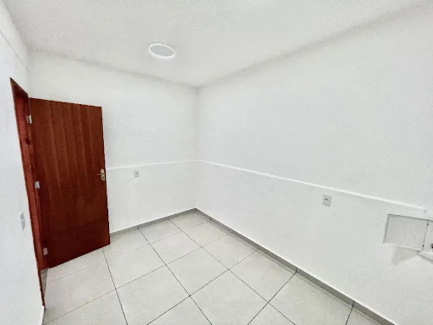 Armazém / Galpão à venda e para alugar, 200m2 em Alto da Posse, Nova Iguacu - RJ - imagem 9 Foto 9 de Armazém / Galpão à venda e para alugar, 200m2 em Alto da Posse, Nova Iguacu - RJ