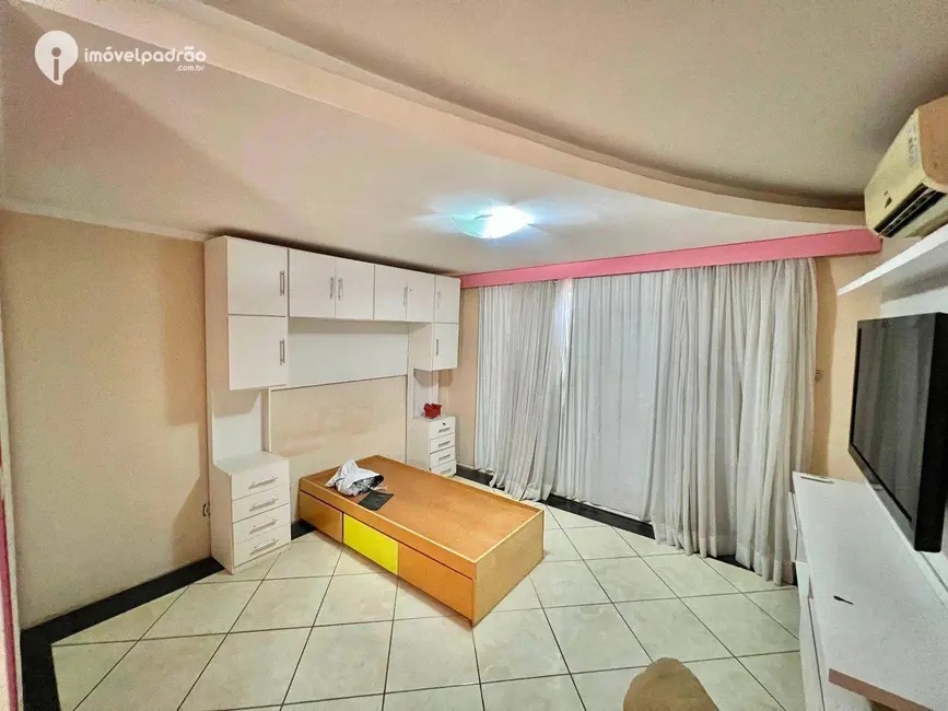 Casa com 2 quartos à venda, 800m2 em Engenho Pequeno, Nova Iguacu - RJ - imagem 8 Foto 8 de Casa com 2 quartos à venda, 800m2 em Engenho Pequeno, Nova Iguacu - RJ