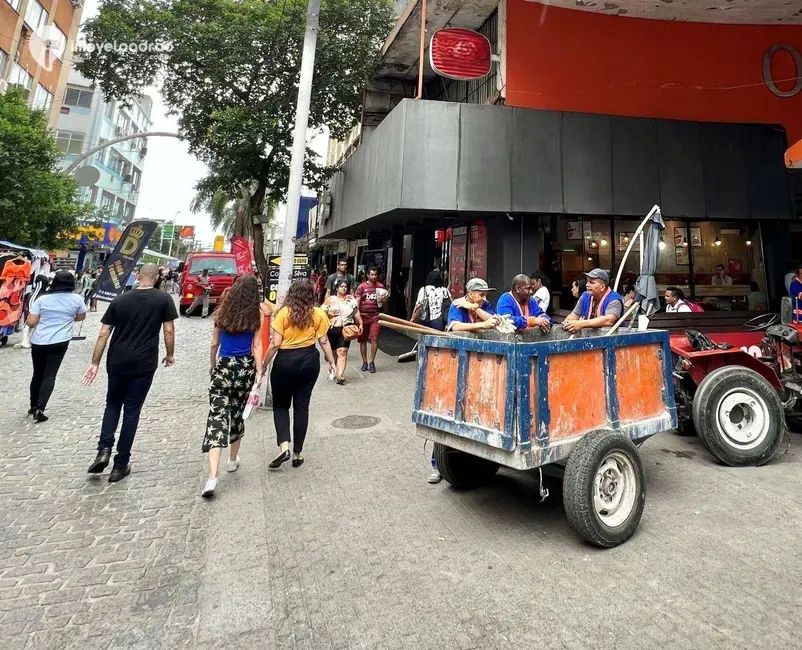 Foto 2 de Loja à venda, 200m2 em Centro, Nova Iguacu - RJ