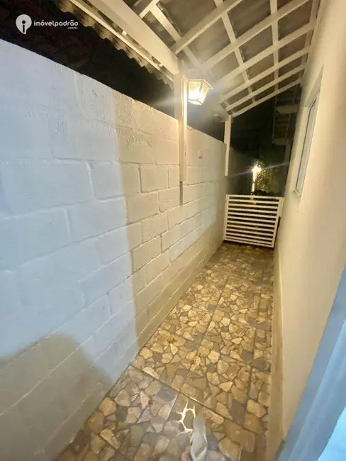 Casa com 3 quartos à venda, 300m2 em Nova Iguacu - RJ - imagem 9 Foto 9 de Casa com 3 quartos à venda, 300m2 em Nova Iguacu - RJ