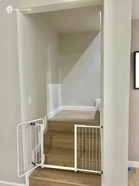 Casa com 3 quartos à venda, 300m2 em Nova Iguacu - RJ - imagem 8 Foto 8 de Casa com 3 quartos à venda, 300m2 em Nova Iguacu - RJ