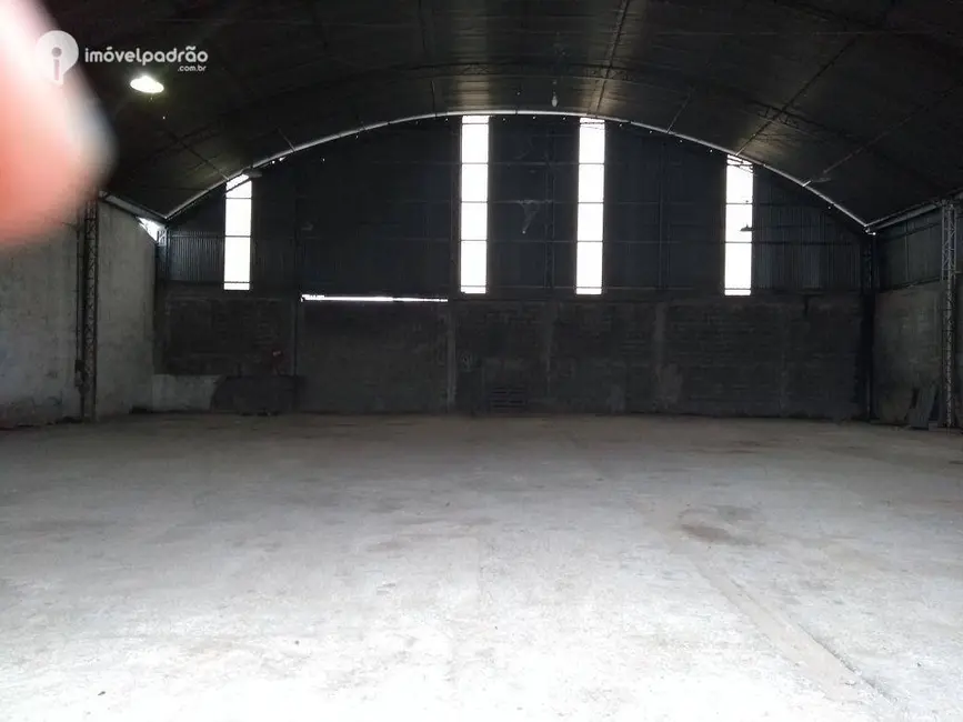 Foto 4 de Armazém / Galpão para alugar, 2715m2 em Rocha Sobrinho, Mesquita - RJ