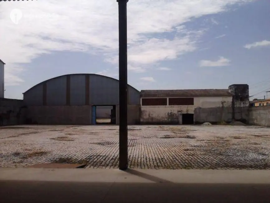 Foto 6 de Armazém / Galpão para alugar, 2715m2 em Rocha Sobrinho, Mesquita - RJ