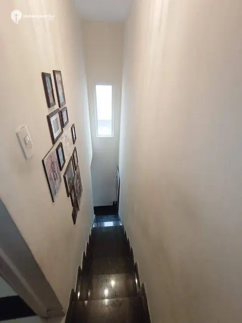 Casa com 3 quartos à venda, 550m2 em Nova Iguacu - RJ - imagem 9 Foto 9 de Casa com 3 quartos à venda, 550m2 em Nova Iguacu - RJ