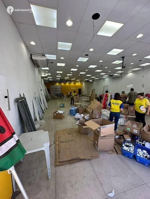 Foto 3 de Loja para alugar, 480m2 em Miguel Couto, Nova Iguacu - RJ