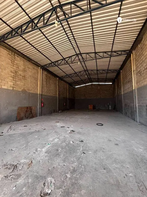 Foto 4 de Armazém / Galpão para alugar, 360m2 em Comendador Soares, Nova Iguacu - RJ