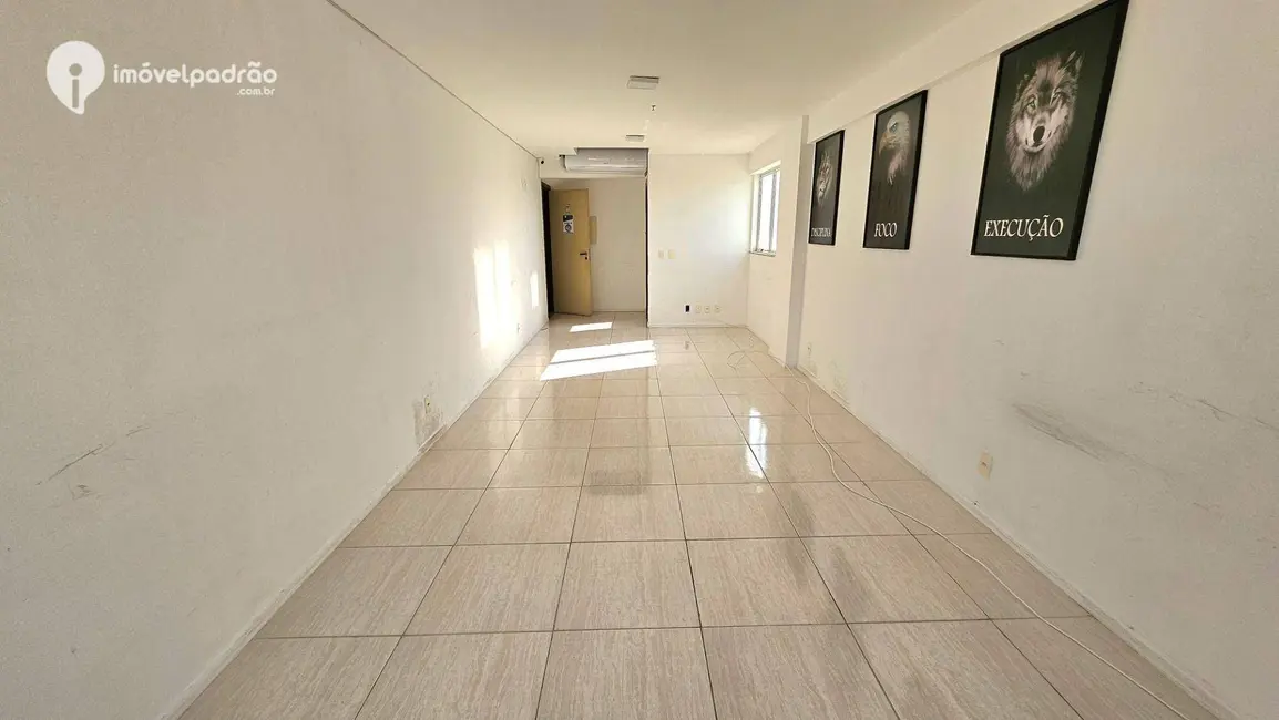 Sala Comercial à venda, 32m2 em Centro, Nova Iguacu - RJ - imagem 3 Foto 3 de Sala Comercial à venda, 32m2 em Centro, Nova Iguacu - RJ