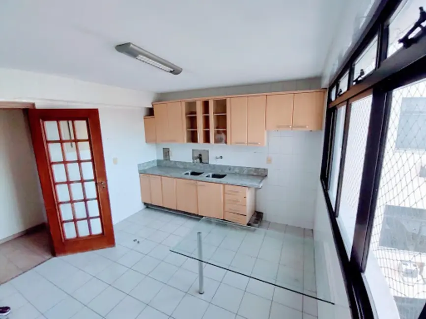 Apartamento com 3 quartos à venda, 167m2 em Caonze, Nova Iguacu - RJ - imagem 4 Foto 4 de Apartamento com 3 quartos à venda, 167m2 em Caonze, Nova Iguacu - RJ