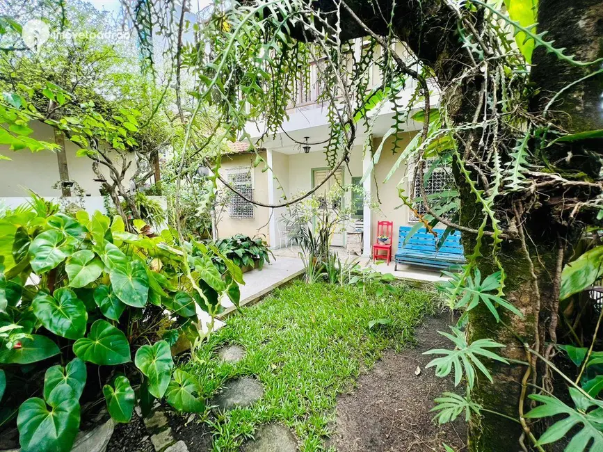 Casa com 4 quartos à venda, 272m2 em Centro, Nova Iguacu - RJ - imagem 5 Foto 5 de Casa com 4 quartos à venda, 272m2 em Centro, Nova Iguacu - RJ