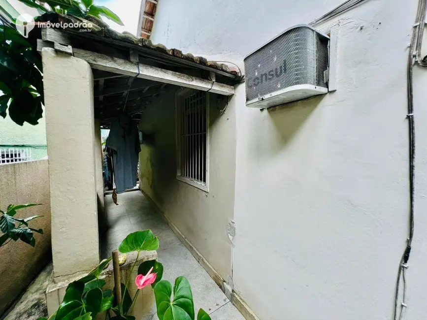 Casa com 4 quartos à venda, 272m2 em Centro, Nova Iguacu - RJ - imagem 9 Foto 9 de Casa com 4 quartos à venda, 272m2 em Centro, Nova Iguacu - RJ