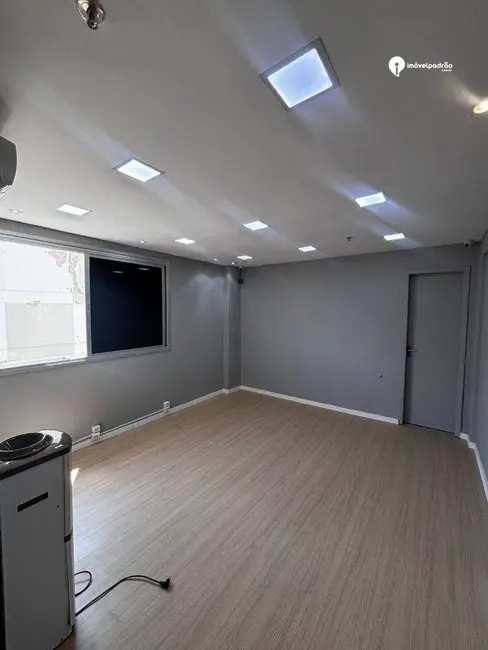 Sala Comercial à venda e para alugar, 60m2 em Centro, Nova Iguacu - RJ - imagem 1 Foto 1 de Sala Comercial à venda e para alugar, 60m2 em Centro, Nova Iguacu - RJ