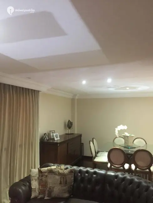 Apartamento com 3 quartos à venda, 240m2 em Centro, Nova Iguacu - RJ - imagem 3 Foto 3 de Apartamento com 3 quartos à venda, 240m2 em Centro, Nova Iguacu - RJ