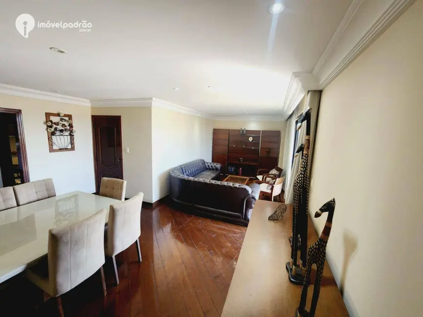 Apartamento com 3 quartos à venda, 240m2 em Centro, Nova Iguacu - RJ - imagem 1 Foto 1 de Apartamento com 3 quartos à venda, 240m2 em Centro, Nova Iguacu - RJ
