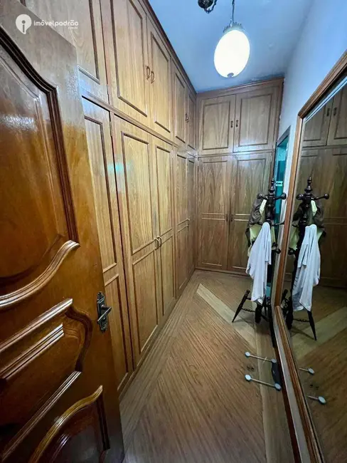 Foto 8 de Casa com 4 quartos à venda, 700m2 em Caonze, Nova Iguacu - RJ