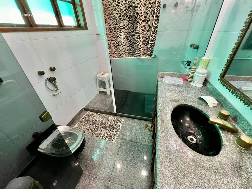 Foto 9 de Casa com 4 quartos à venda, 700m2 em Caonze, Nova Iguacu - RJ