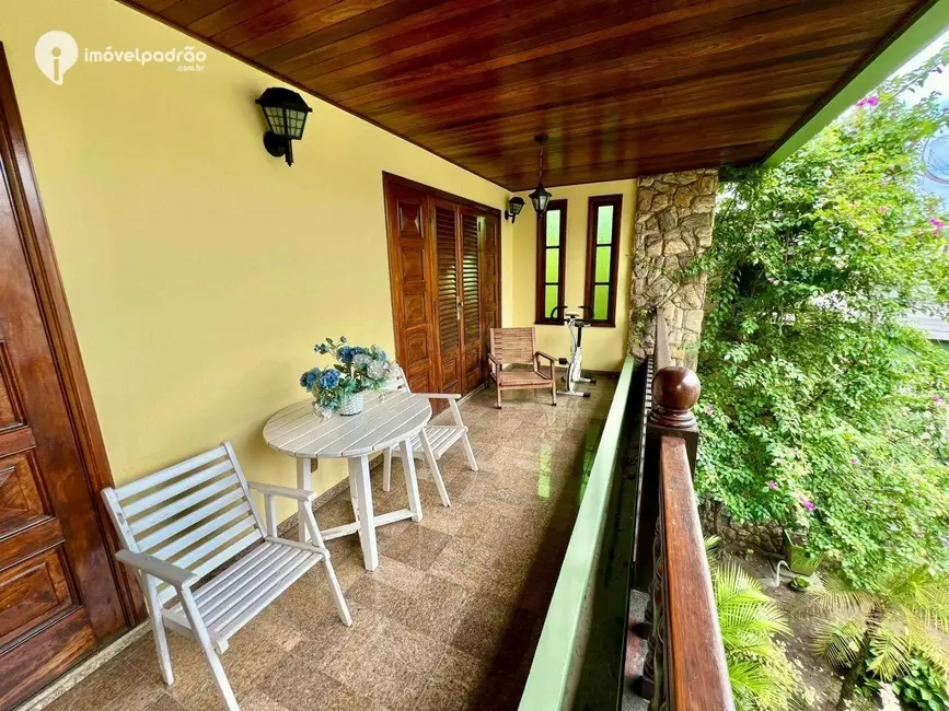 Foto 4 de Casa com 4 quartos à venda, 700m2 em Caonze, Nova Iguacu - RJ