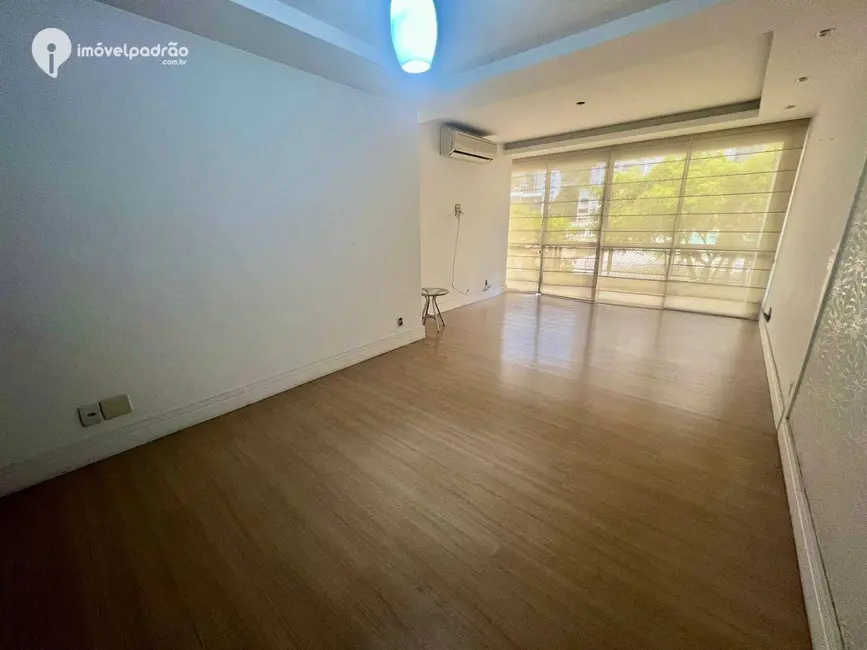 Foto 2 de Apartamento com 3 quartos à venda, 280m2 em Alvarez, Nova Iguacu - RJ