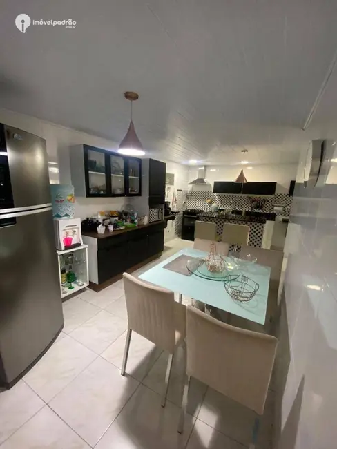 Casa de Condomínio com 3 quartos à venda, 360m2 em Alto da Posse, Nova Iguacu - RJ - imagem 3 Foto 3 de Casa de Condomínio com 3 quartos à venda, 360m2 em Alto da Posse, Nova Iguacu - RJ
