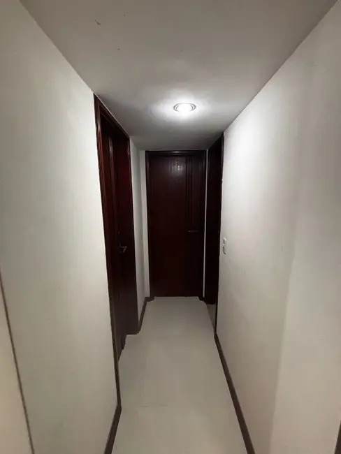 Apartamento com 3 quartos à venda, 120m2 em Centro, Nova Iguacu - RJ - imagem 7 Foto 7 de Apartamento com 3 quartos à venda, 120m2 em Centro, Nova Iguacu - RJ